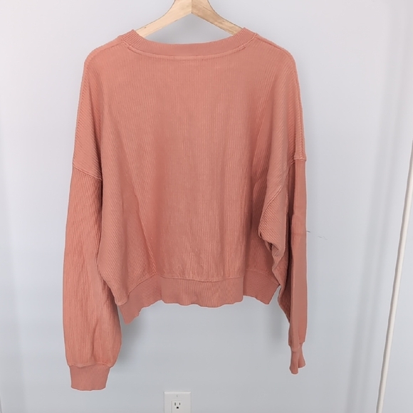 Peach Ribbed Crewneck Sweater - Picture 3 of 4
